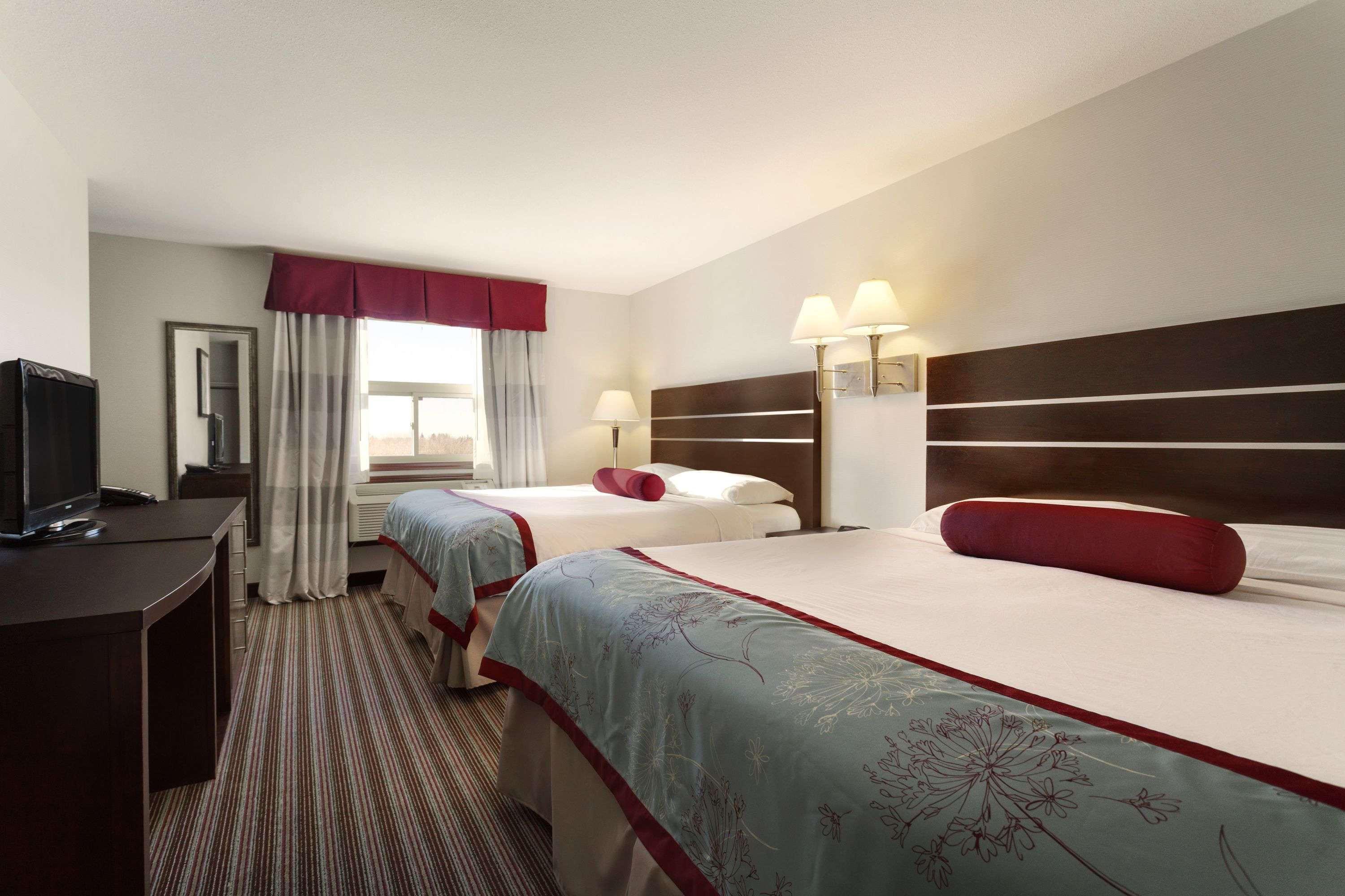 Hotel Super 8 By Wyndham Saskatoon Near Downtown Esterno foto