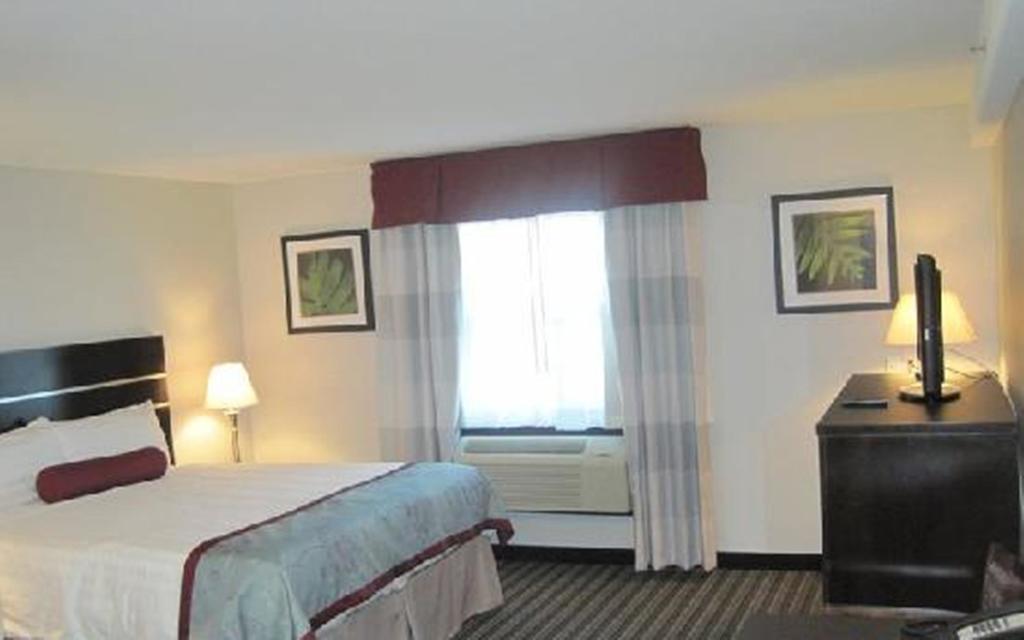 Hotel Super 8 By Wyndham Saskatoon Near Downtown Esterno foto
